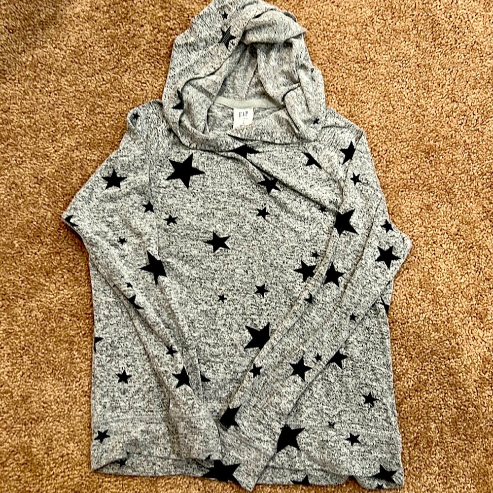 Gap kids sweater! Size 8 In good condition
